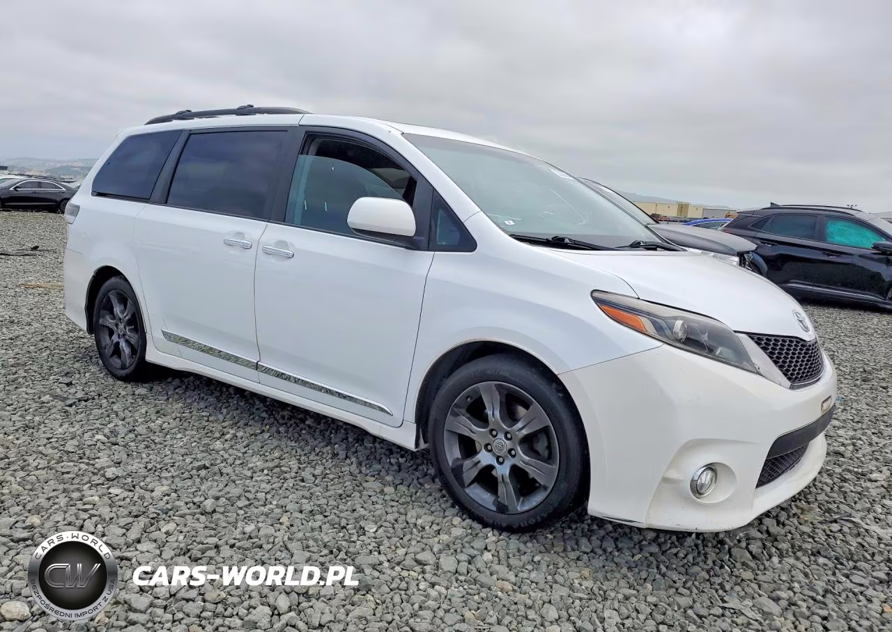 2015 Toyota Sienna VIN:5TDXK3DC8FS586967 - 4