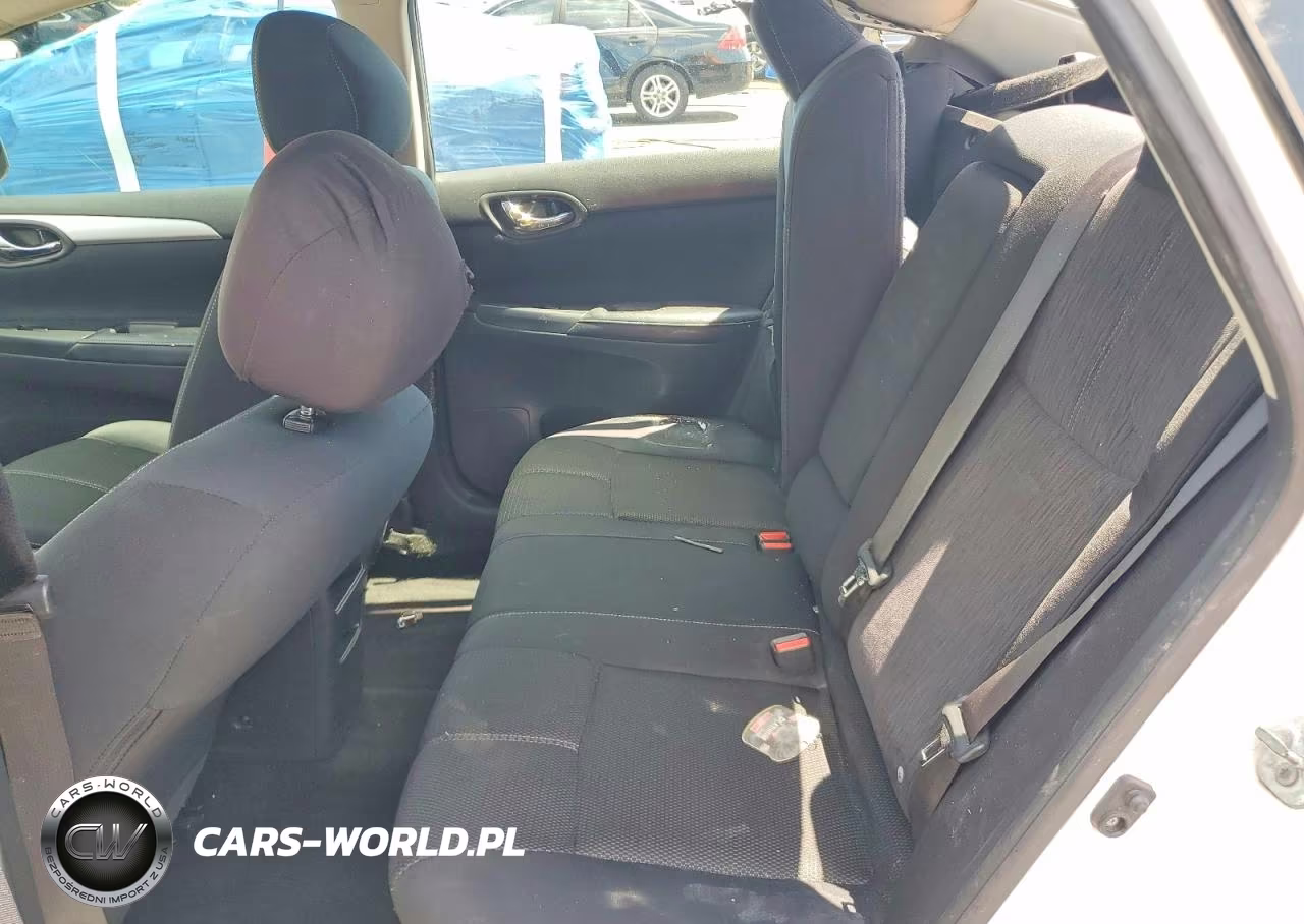 2016 Nissan Sentra S VIN:3N1AB7AP3GY208976 - 10