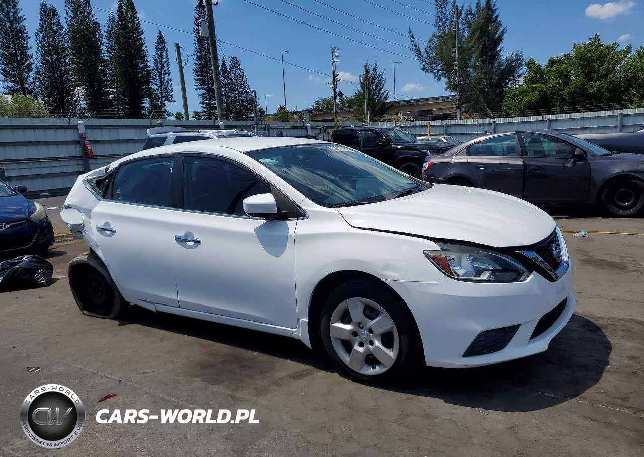2016 Nissan Sentra S VIN:3N1AB7AP3GY208976 - 4