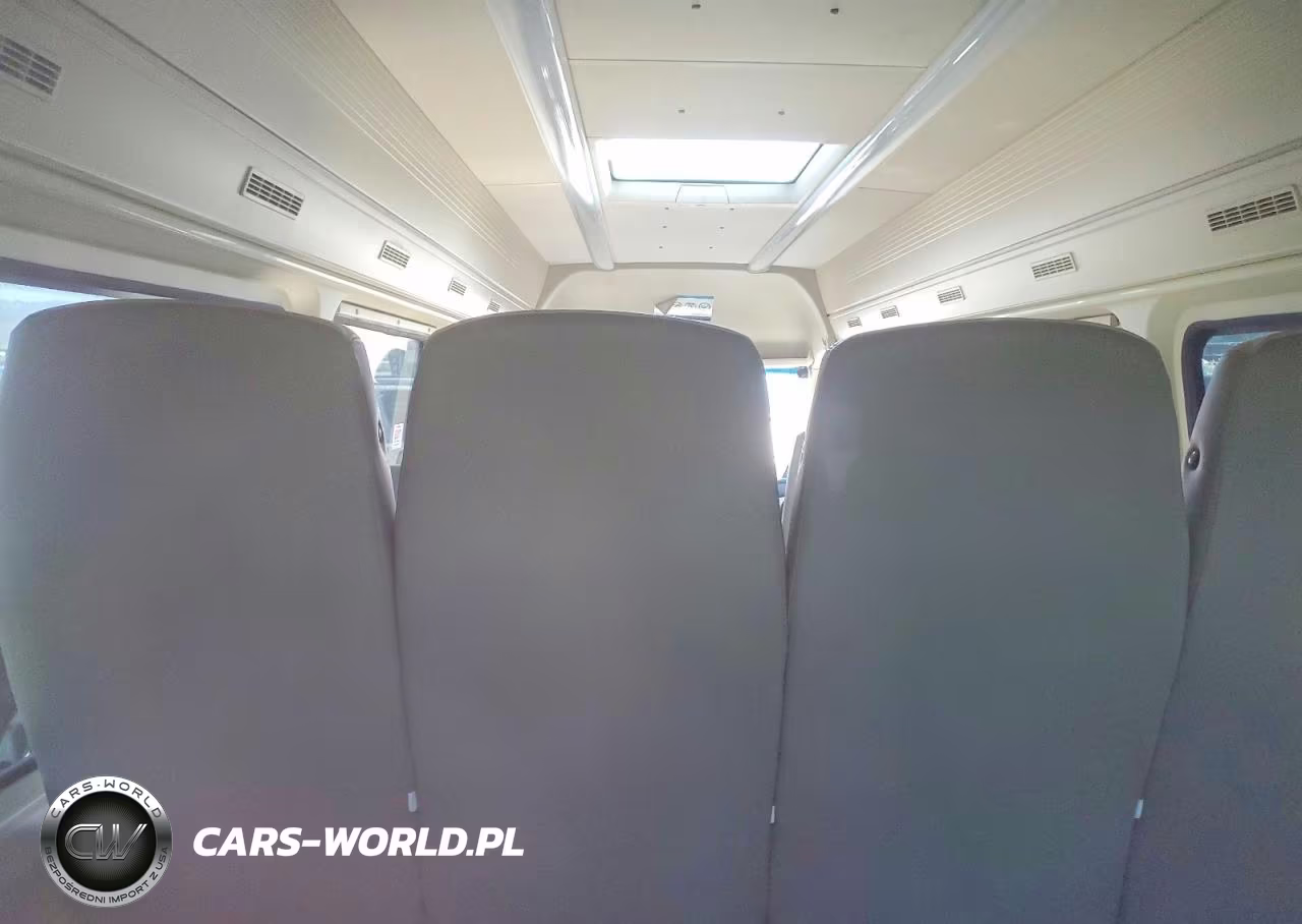 2018 Greenpower Motors Evc210 Passenger Bus VIN:1G9CG2CD2JD492002 - 10