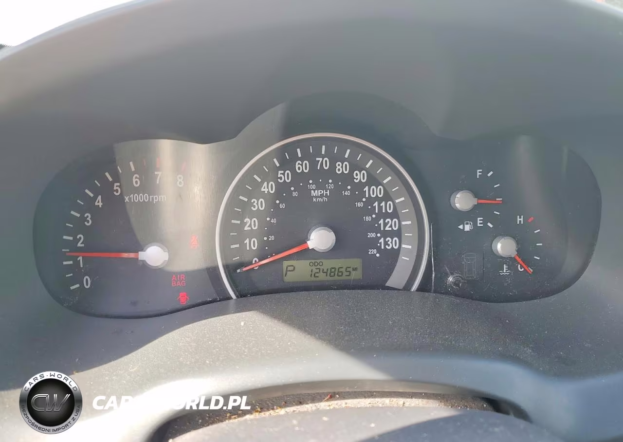 2008 Kia Sedona Lx VIN:KNDMB233686250638 - 9