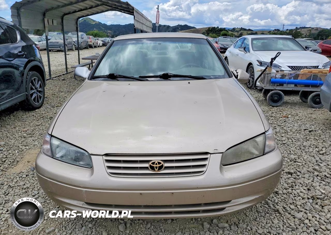 1998 Toyota Camry Xle VIN:JT2BG28K4W0160745 - 5