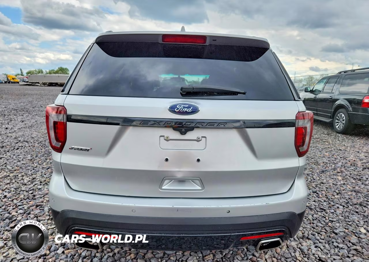 2016 Ford Explorer Sport VIN:1FM5K8GT8GGC49318 - 6