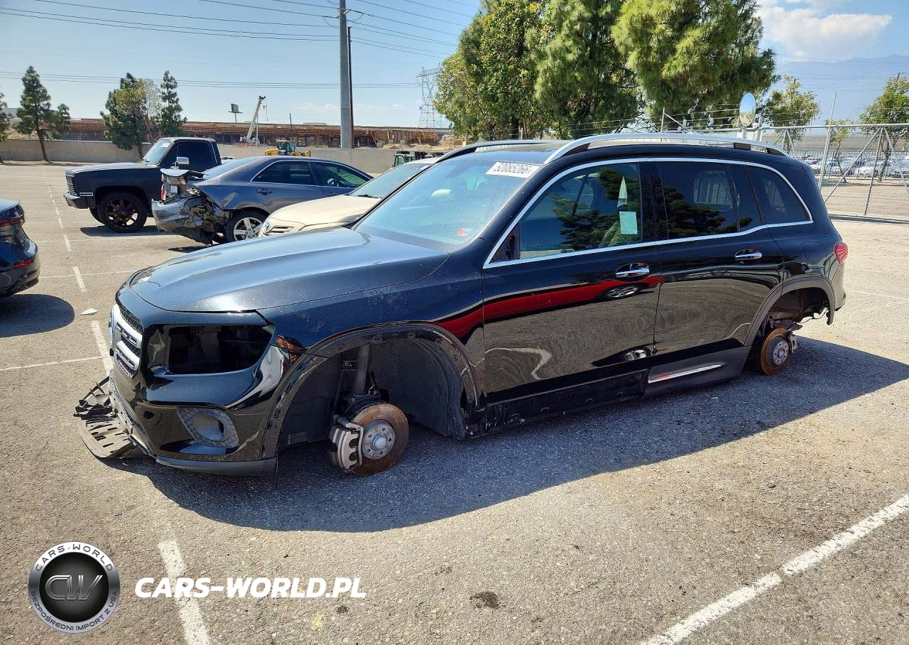 2021 Mercedes-Benz Glb 250 – zdjęcie 1 z 13