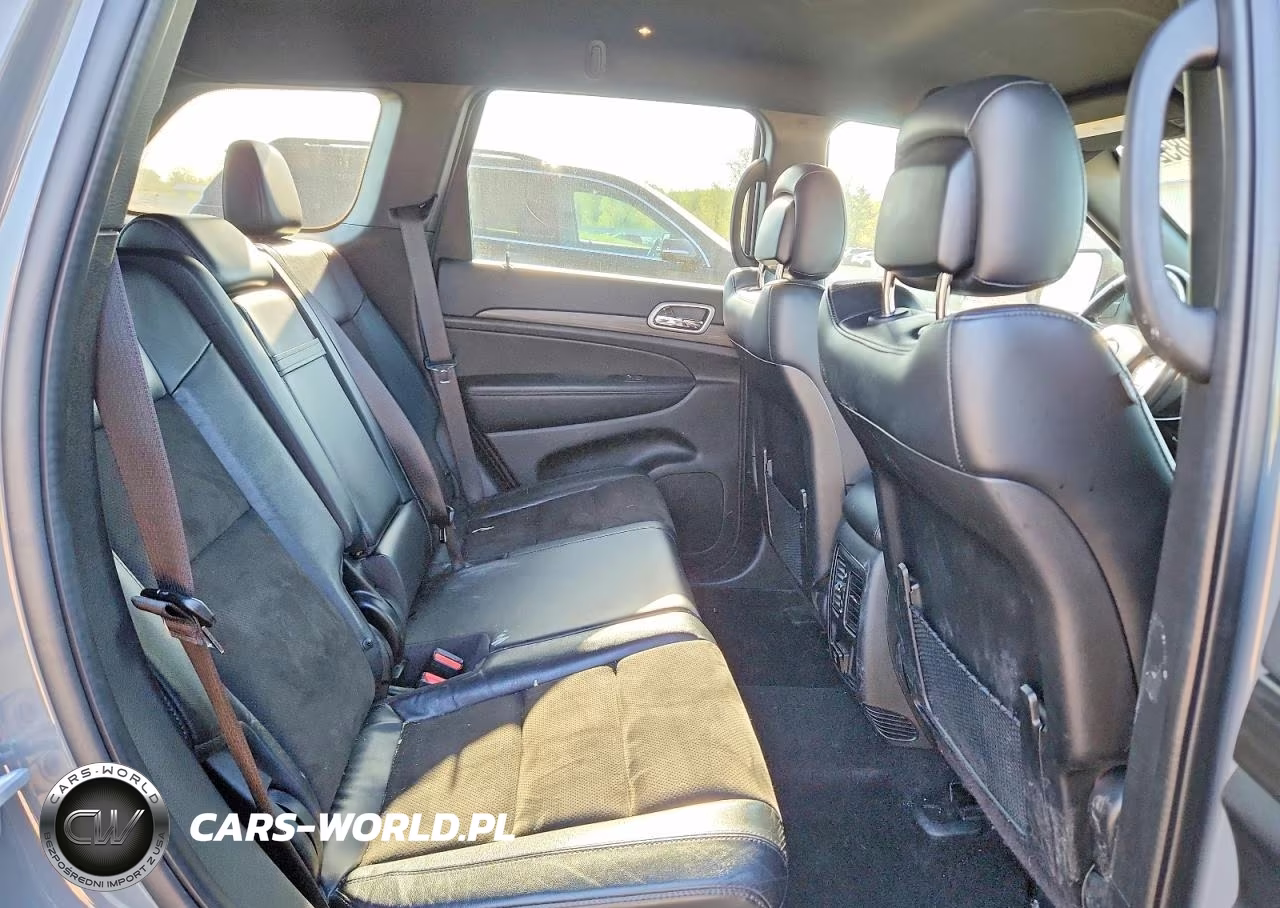2022 Jeep Grand Cherokee Laredo E VIN:1C4RJFAG5NC112933 - 10