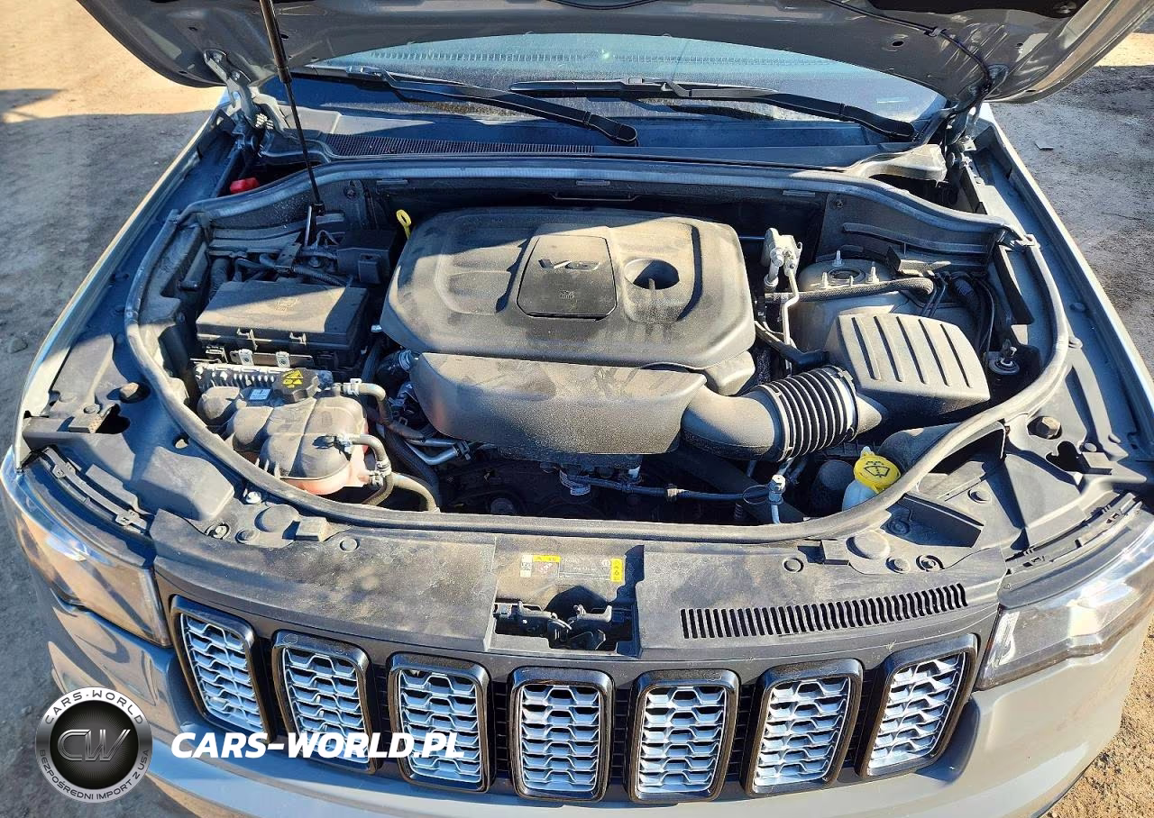 2022 Jeep Grand Cherokee Laredo E VIN:1C4RJFAG5NC112933 - 11