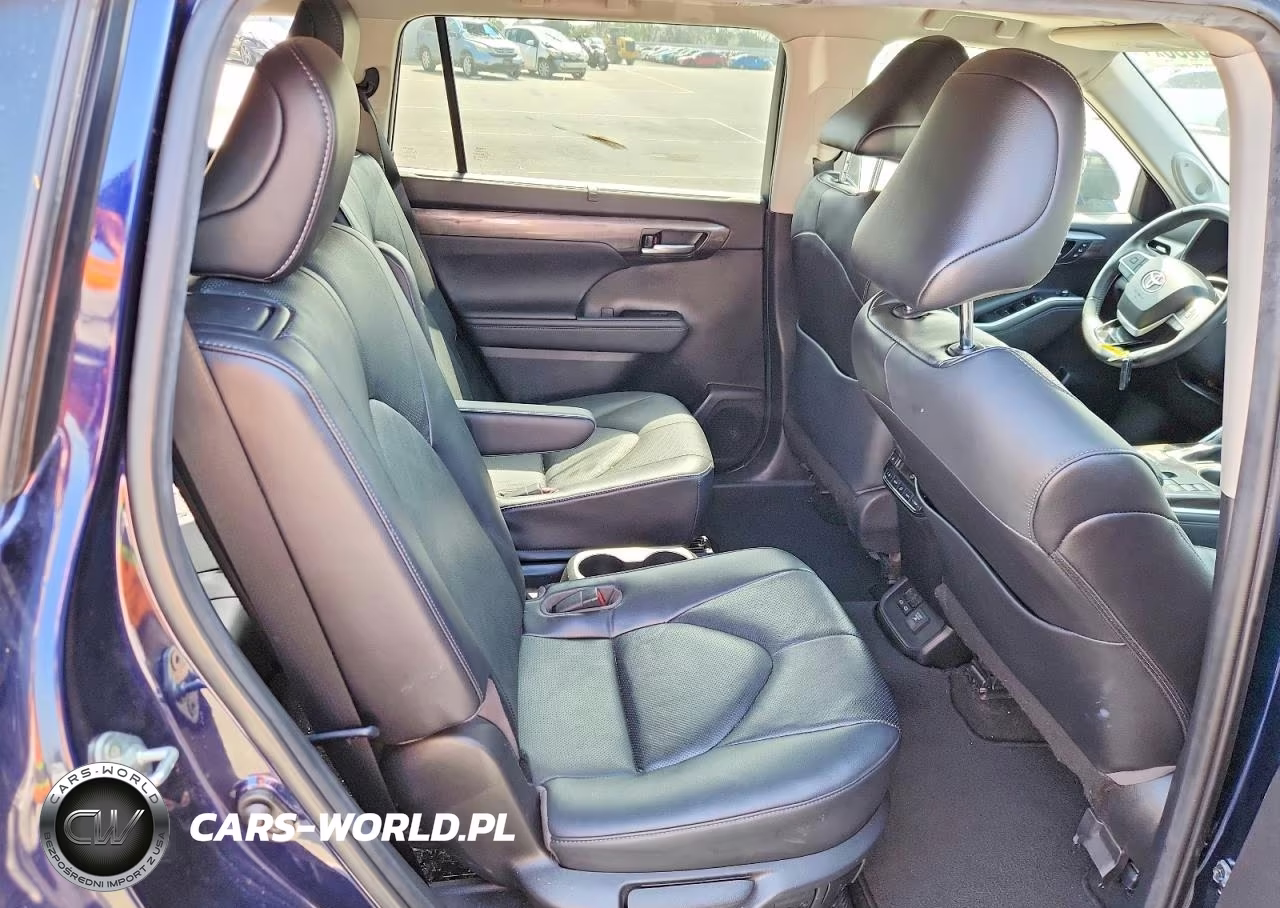 2023 Toyota Highlander Hybrid Platinum VIN:5TDFARAH3PS019990 - 10