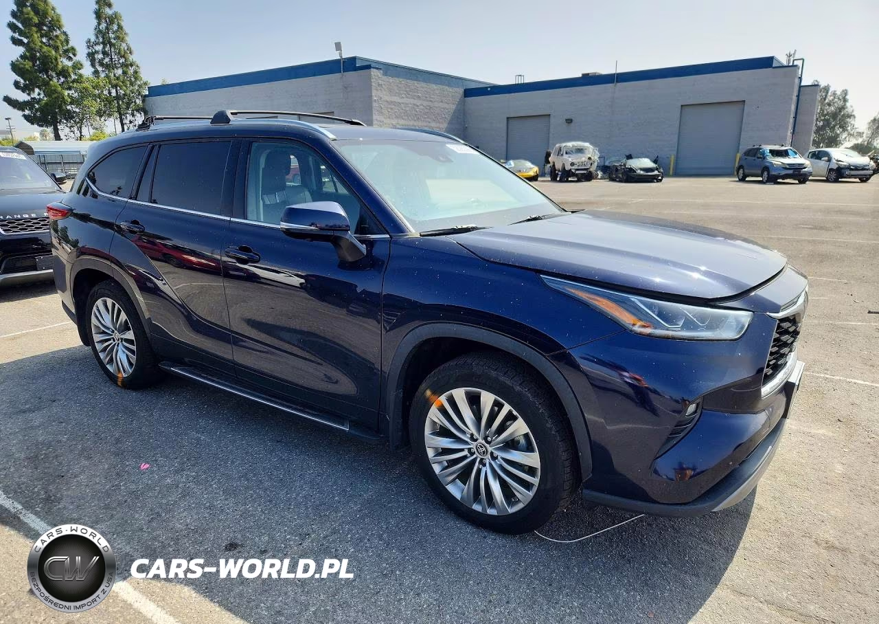 2023 Toyota Highlander Hybrid Platinum VIN:5TDFARAH3PS019990 - 4