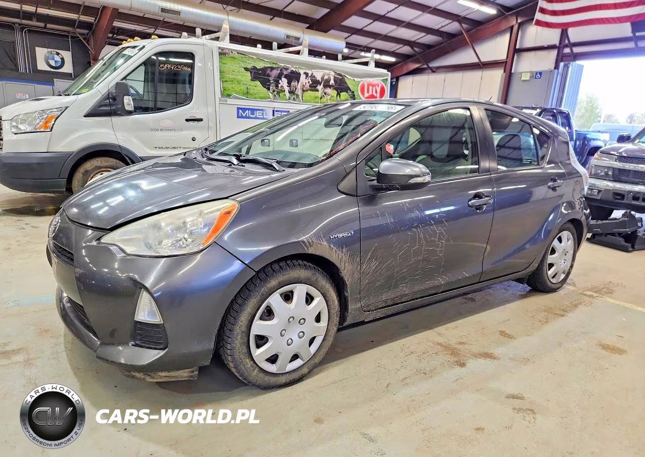 2013 Toyota Prius C One