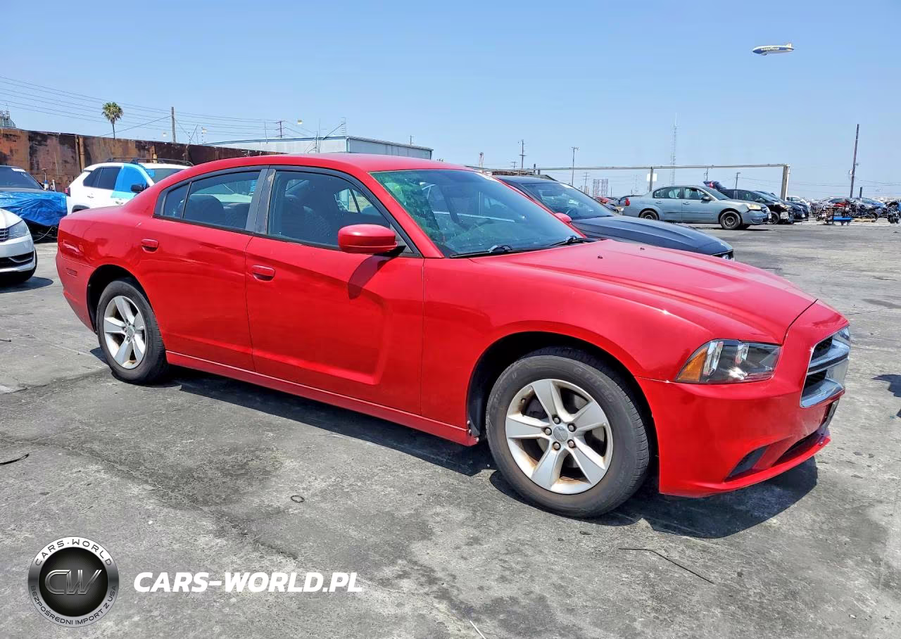 2011 Dodge Charger VIN:2B3CL3CG4BH512102 - 4
