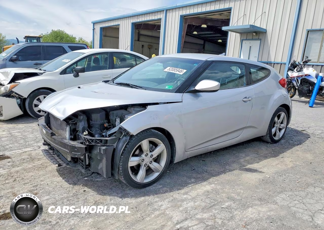 2012 Hyundai Veloster Base
