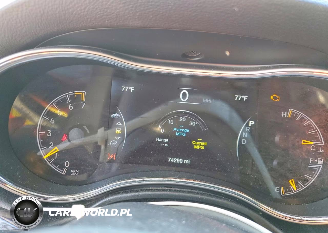 2019 Jeep Grand Cherokee Trailhawk VIN:1C4RJFLG3KC758660 - 9