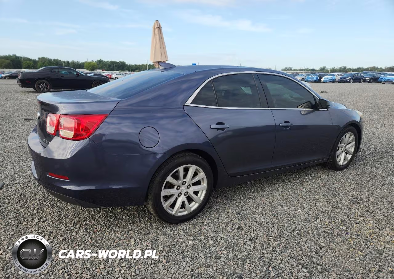 2015 Chevrolet Malibu 2Lt VIN:1G11D5SL1FF205872 - 3