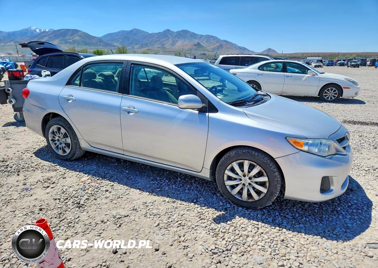 2012 Toyota Corolla Le VIN:5YFBU4EE7CP052289 - 4