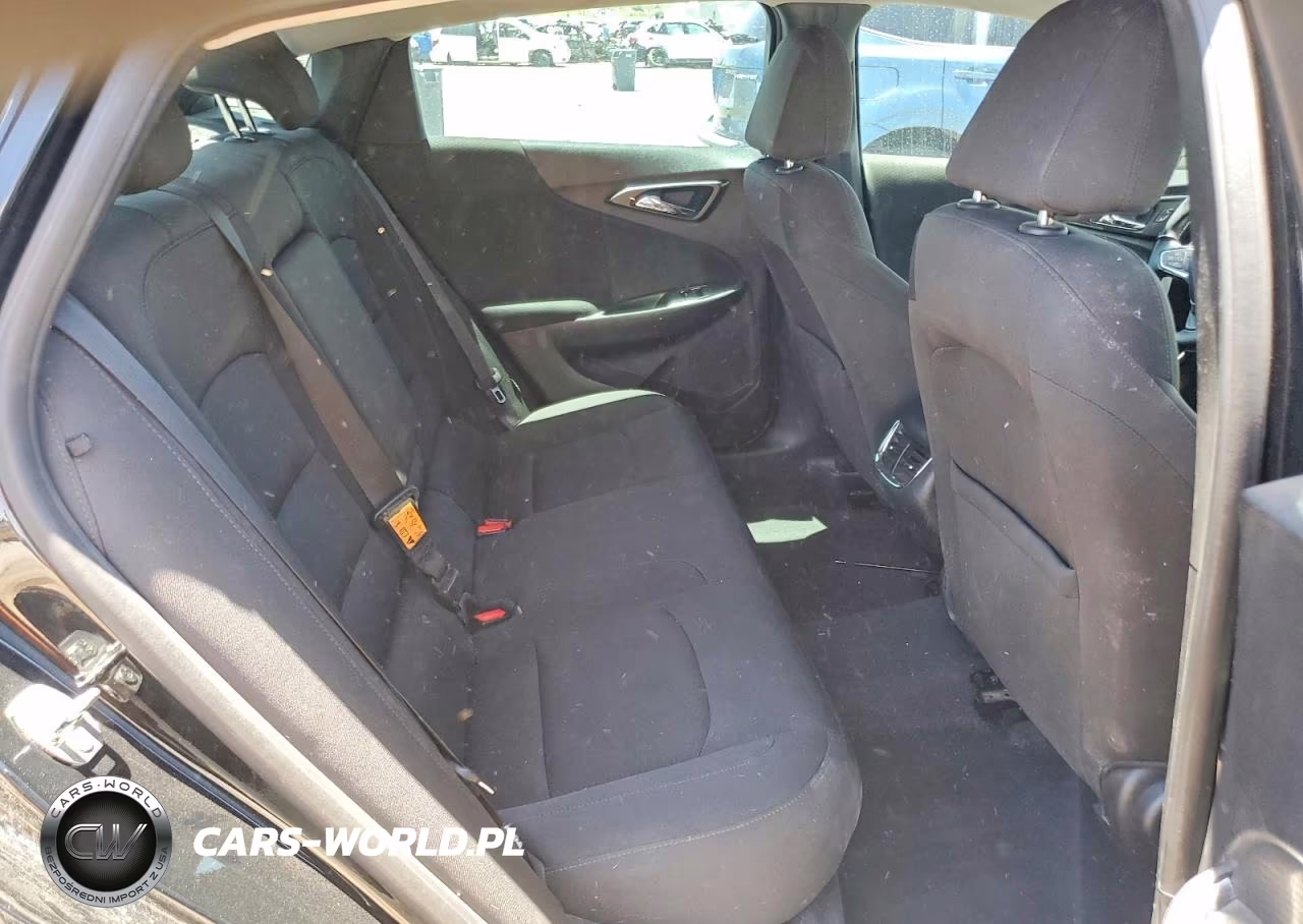 2018 Chevrolet Malibu Lt VIN:1G1ZD5ST2JF289261 - 10