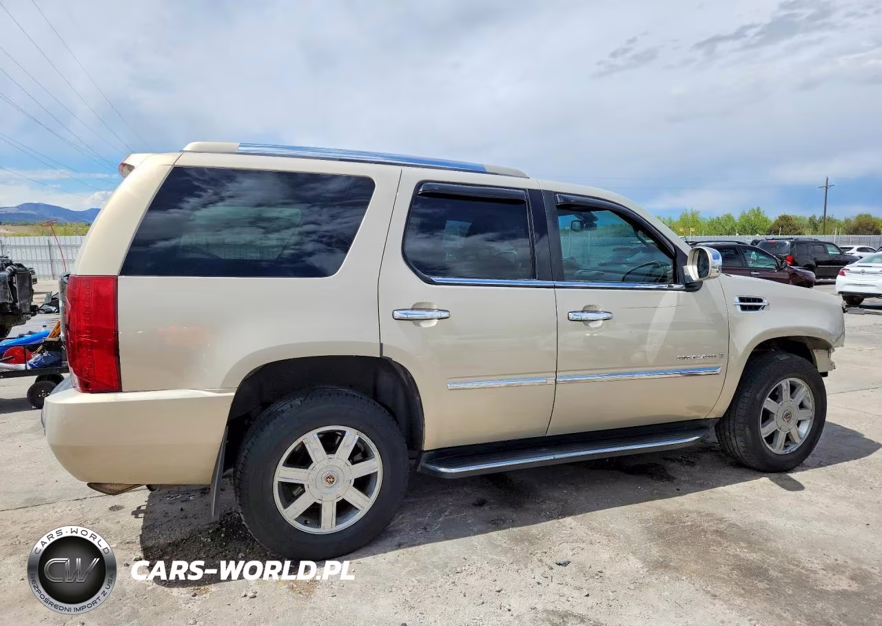 2007 Cadillac Escalade Luxury VIN:1GYFK63807R156192 - 3
