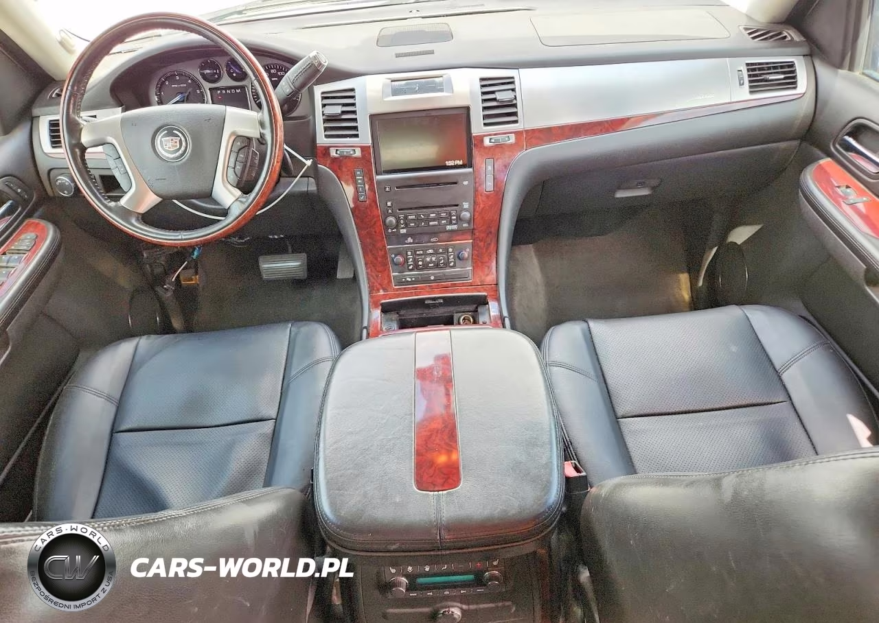 2007 Cadillac Escalade Luxury VIN:1GYFK63807R156192 - 8