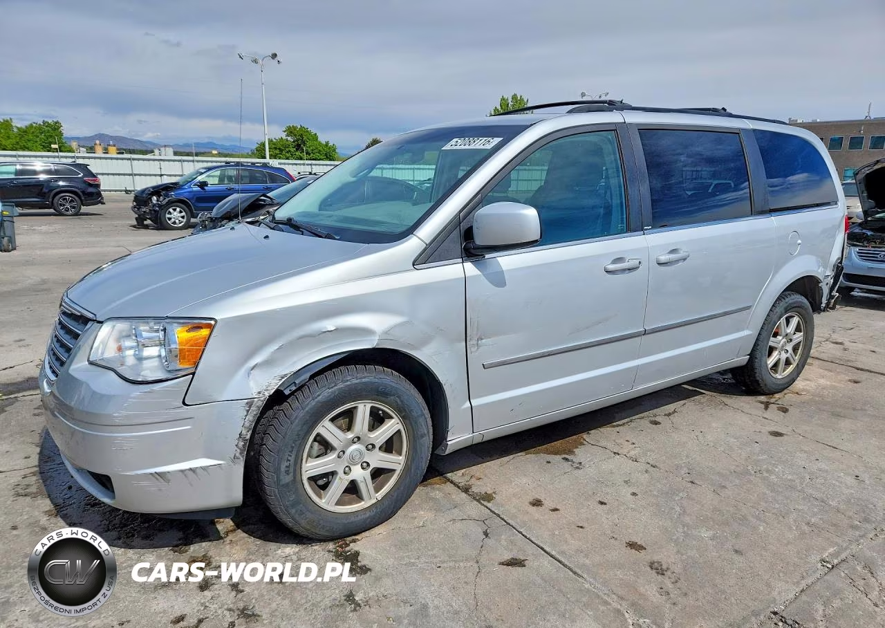 2010 Chrysler Town & Country Touring