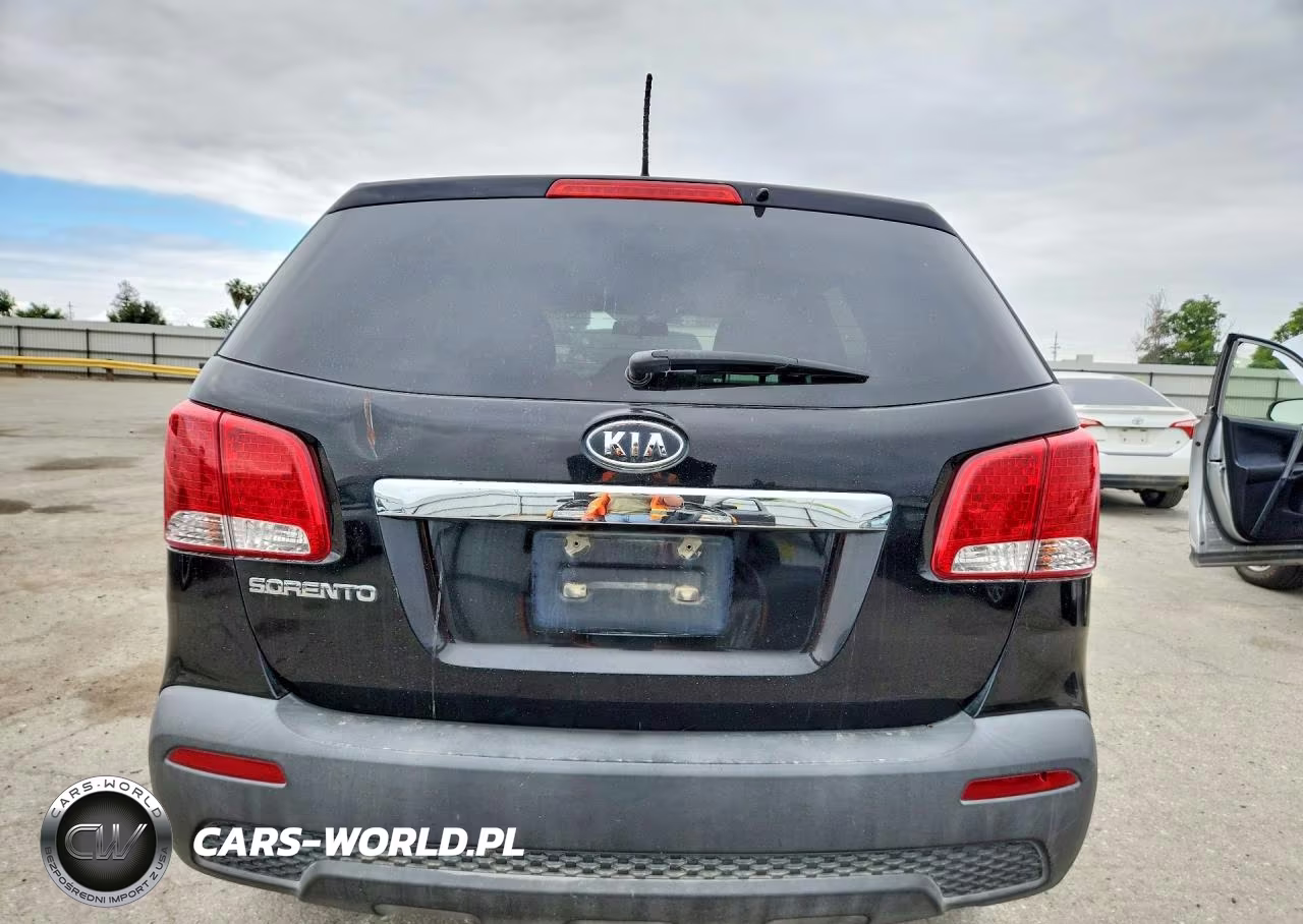2011 Kia Sorento Lx VIN:5XYKT3A19BG023945 - 6