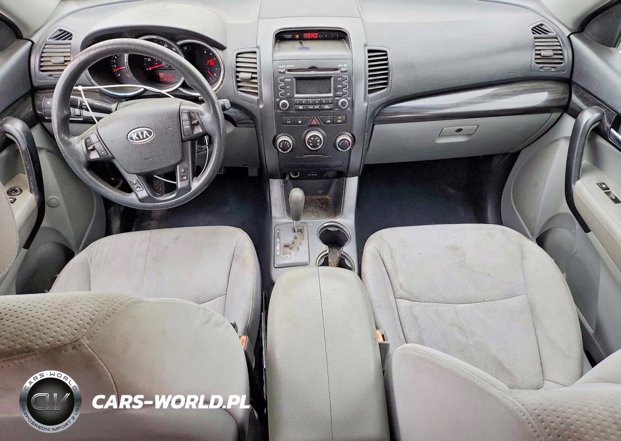2011 Kia Sorento Lx VIN:5XYKT3A19BG023945 - 8