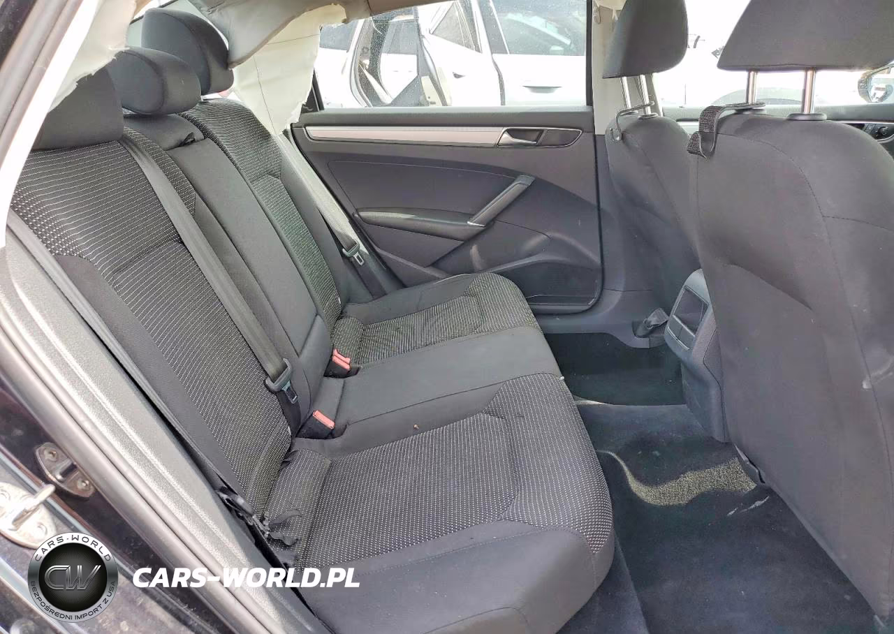 2018 Volkswagen Passat S VIN:1VWAA7A34JC013317 - 10