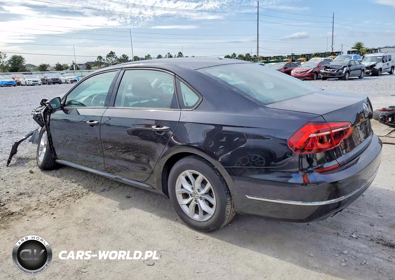 2018 Volkswagen Passat S VIN:1VWAA7A34JC013317 - 2