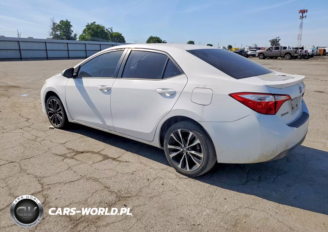 2015 Toyota Corolla S Plus VIN:5YFBURHE2FP205710 - 2