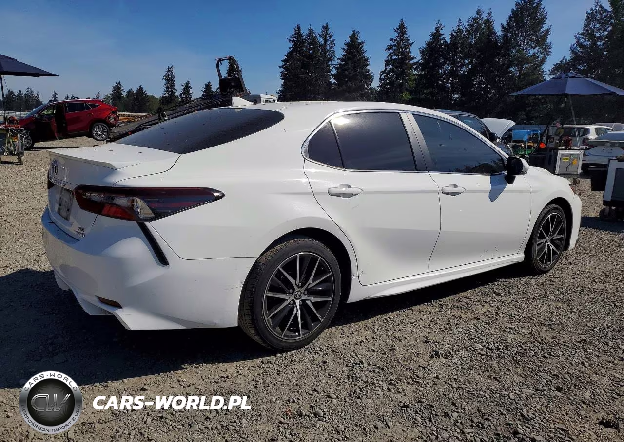 2024 Toyota Camry Hybrid Se VIN:4T1G31AK0RU066058 - 3