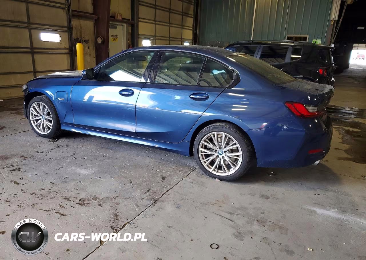 2023 BMW 330Xe VIN:3MW39FS01P8C95674 - 2