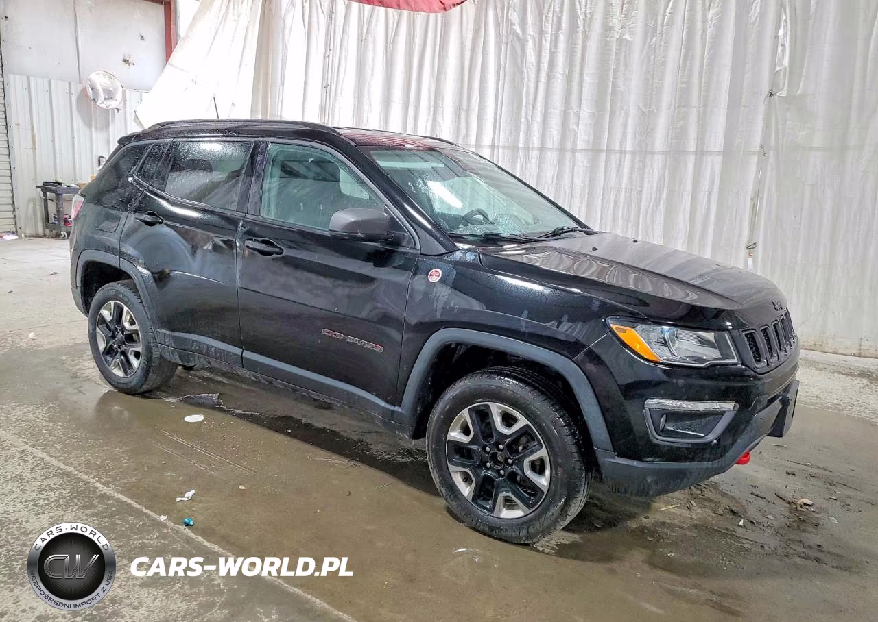 2018 Jeep Compass Trailhawk VIN:3C4NJDDB2JT130159 - 4