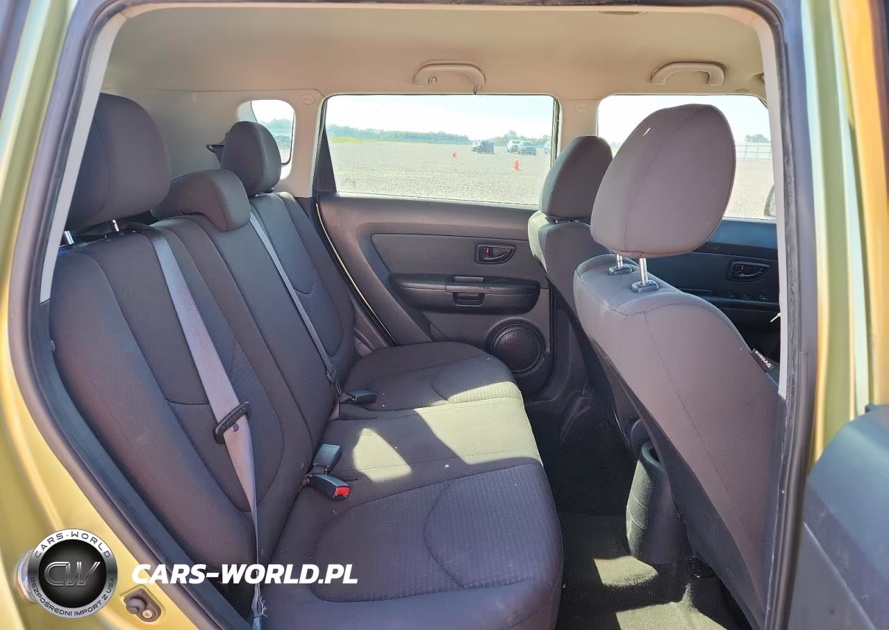 2013 Kia Soul Base VIN:KNDJT2A51D7624467 - 11