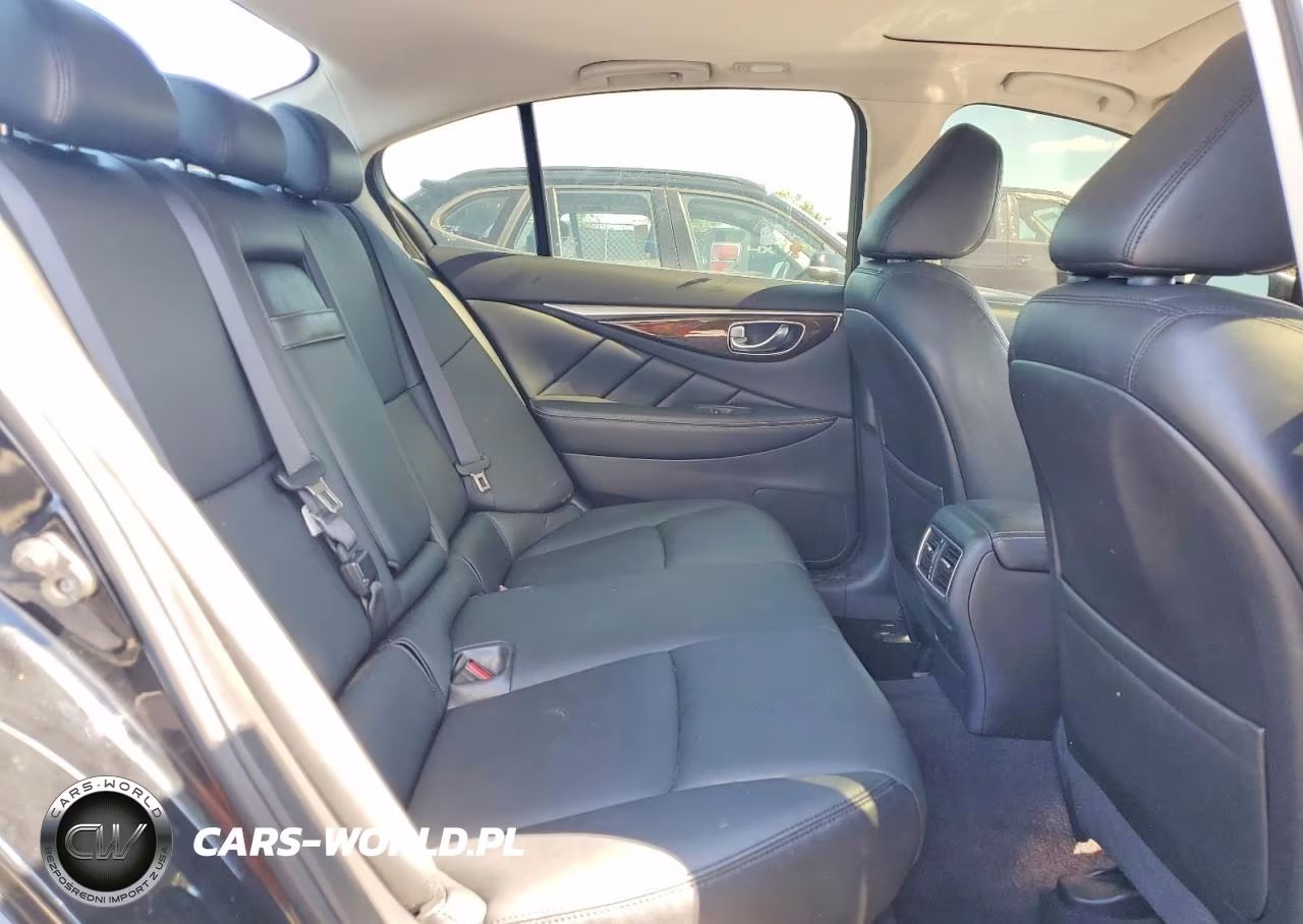 2018 Infiniti Q50 Luxe VIN:JN1EV7AR4JM440247 - 10