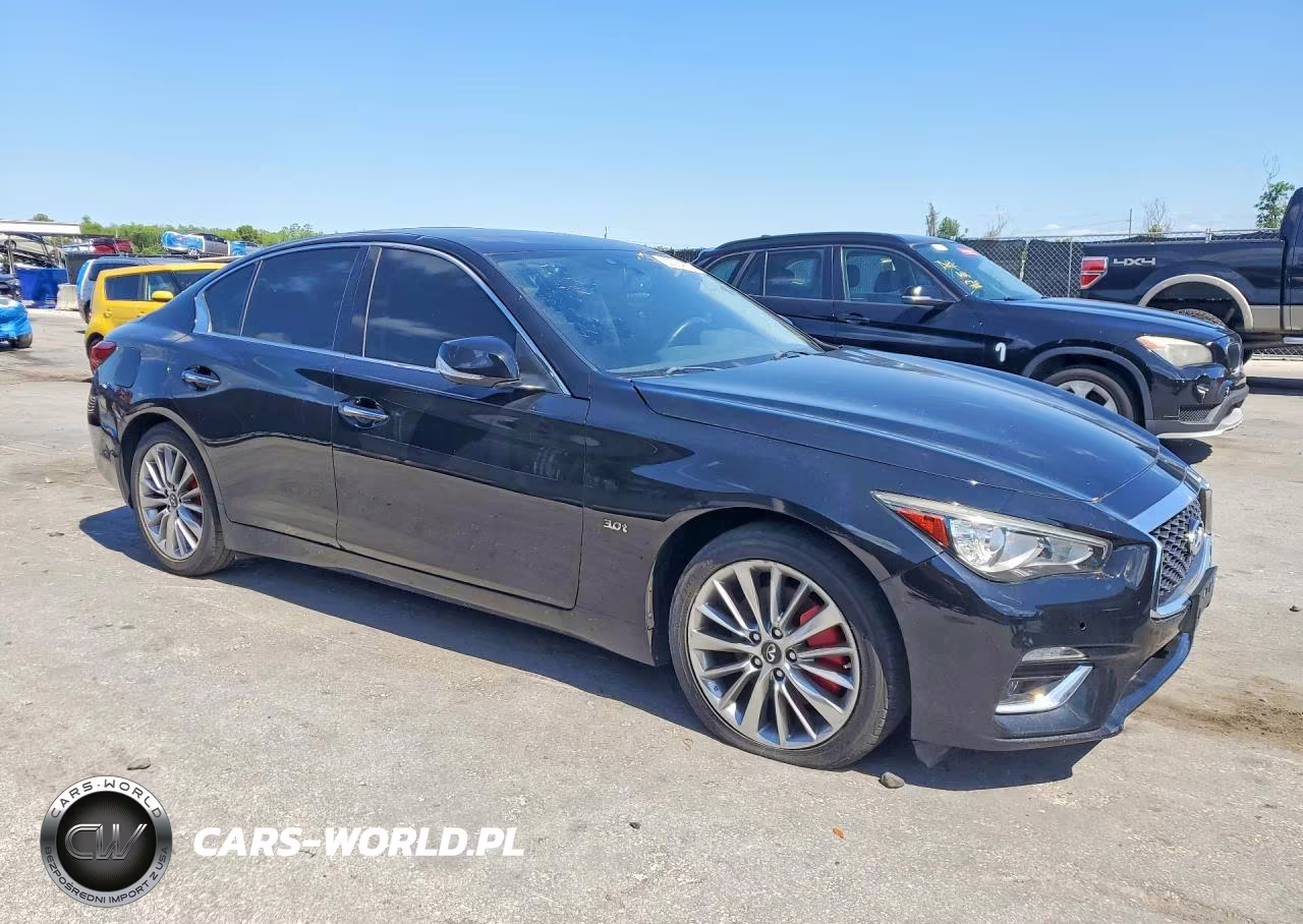 2018 Infiniti Q50 Luxe VIN:JN1EV7AR4JM440247 - 4