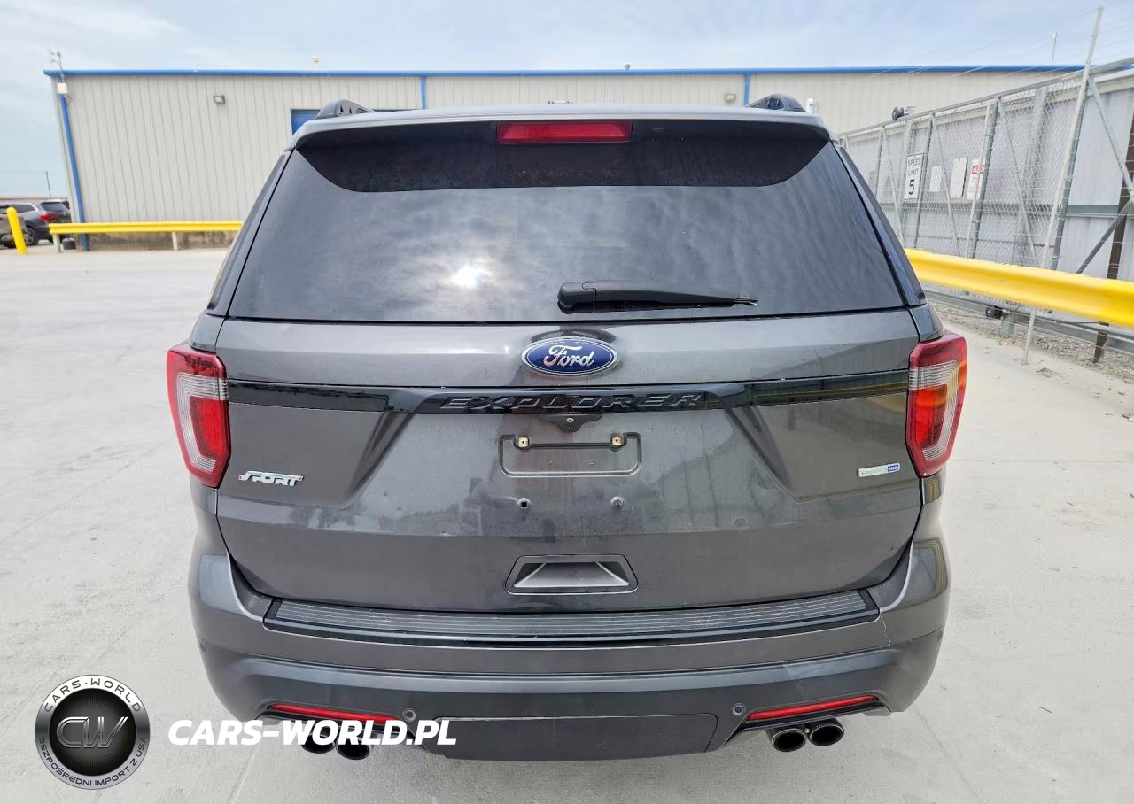 2018 Ford Explorer Sport VIN:1FM5K8GT6JGC32752 - 6