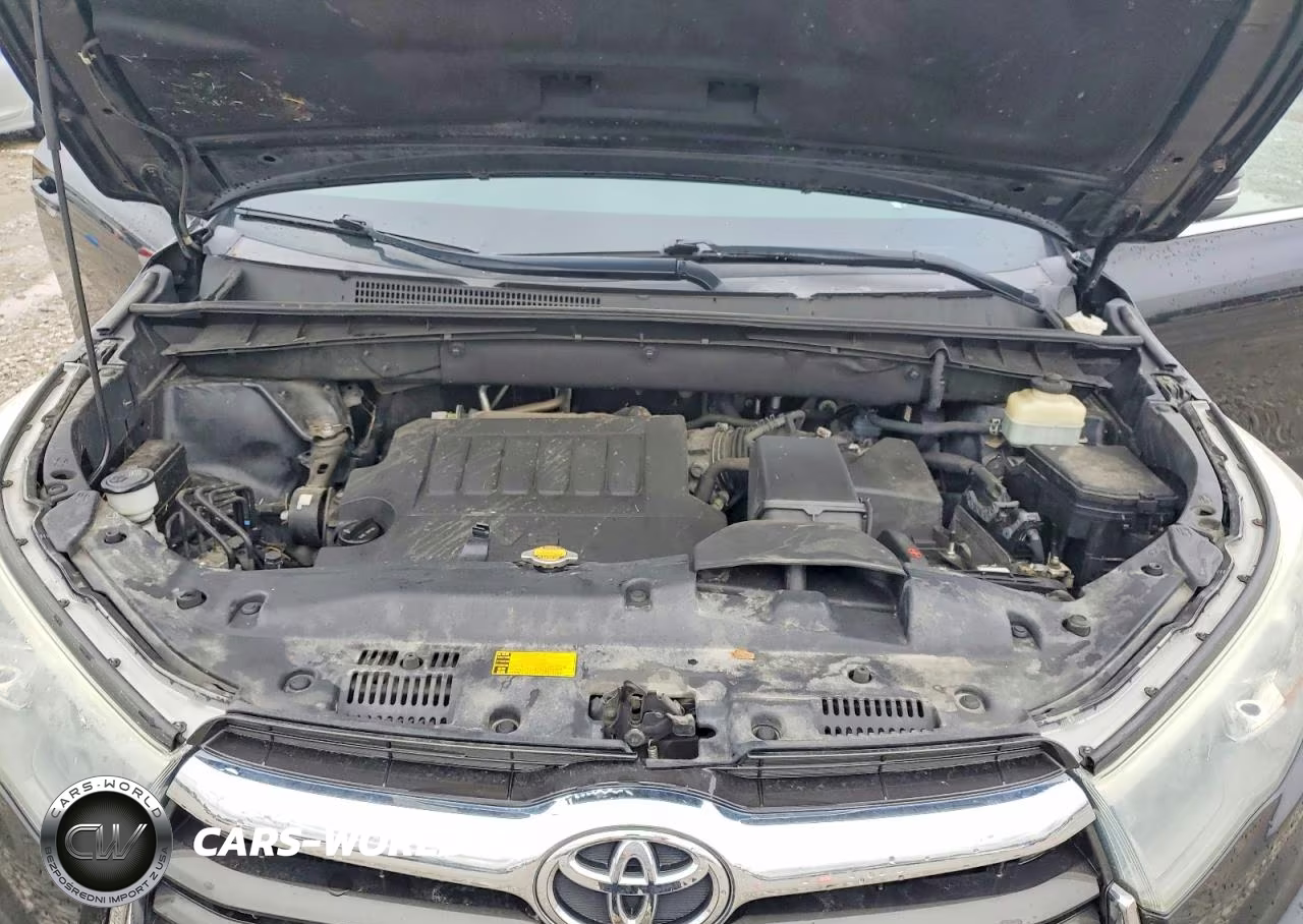 2015 Toyota Highlander Le Plus VIN:5TDBKRFH3FS140053 - 12