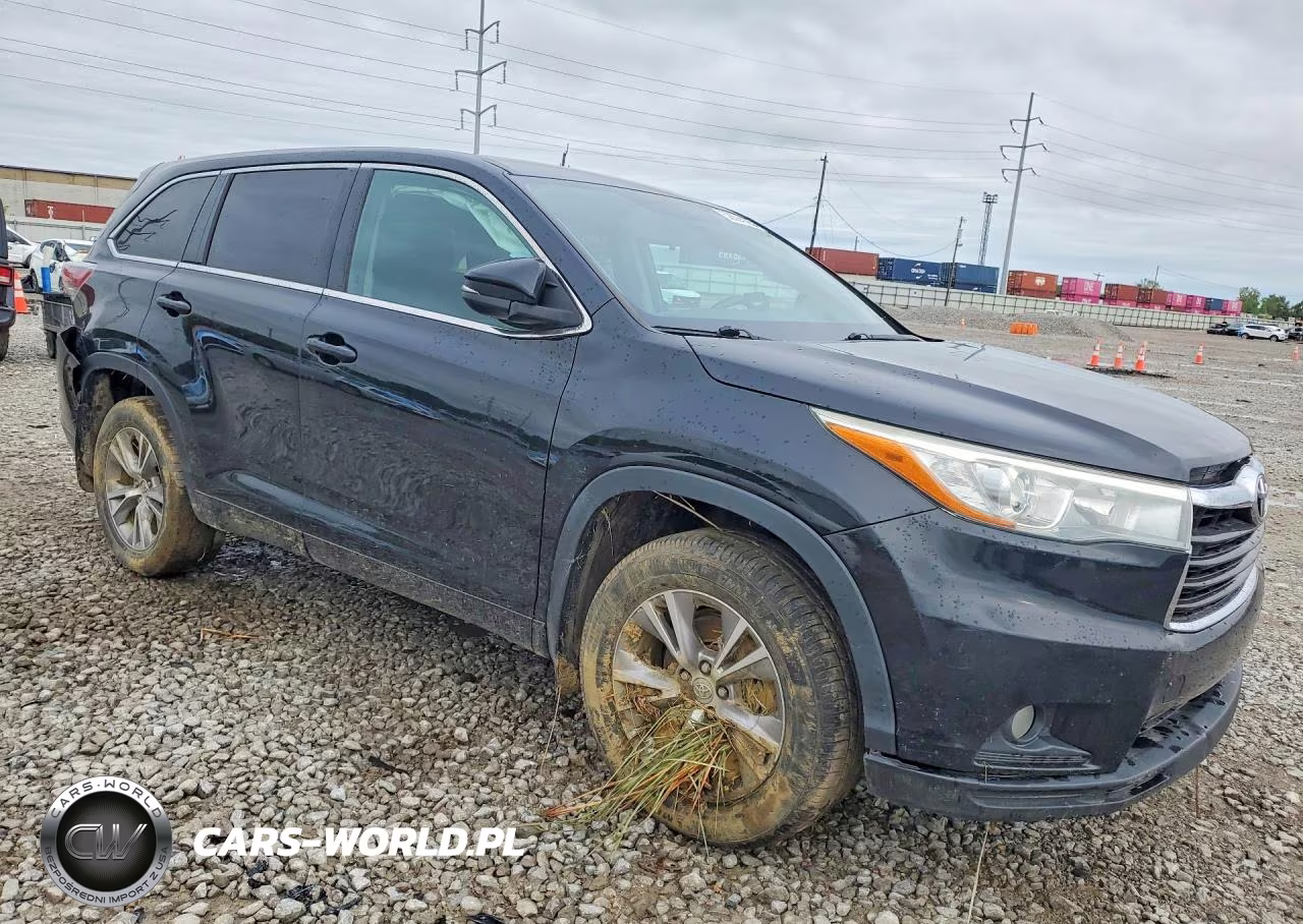 2015 Toyota Highlander Le Plus VIN:5TDBKRFH3FS140053 - 4