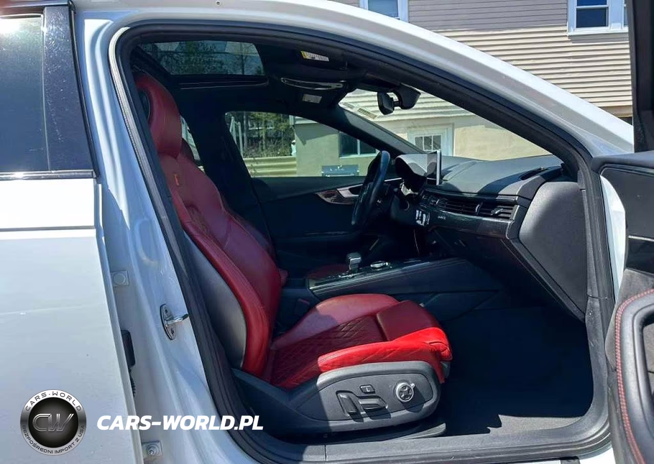 2019 Audi S4 Premium Plus VIN:WAUB4AF45KA008697 - 9