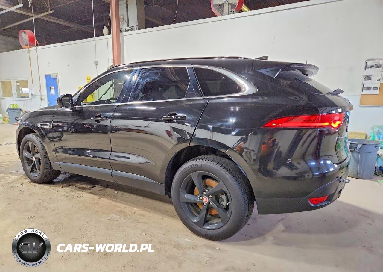 2017 Jaguar F-Pace Prestige VIN:SADCK2BV4HA068002 - 2