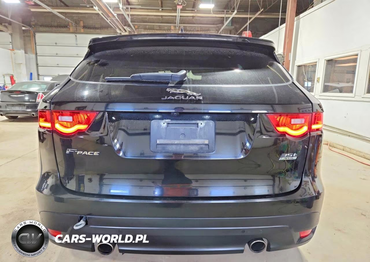 2017 Jaguar F-Pace Prestige VIN:SADCK2BV4HA068002 - 6