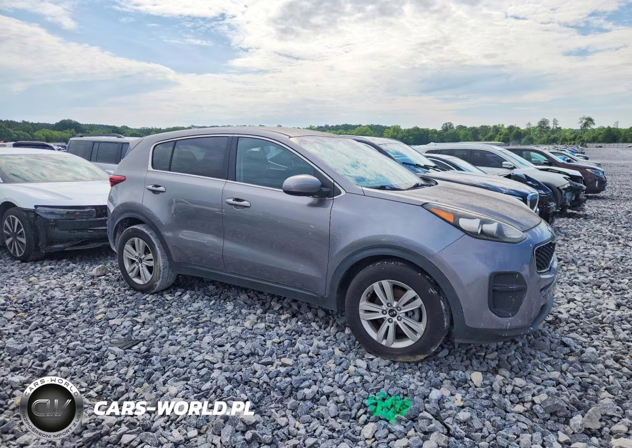2018 Kia Sportage Lx VIN:KNDPM3AC2J7345889 - 4