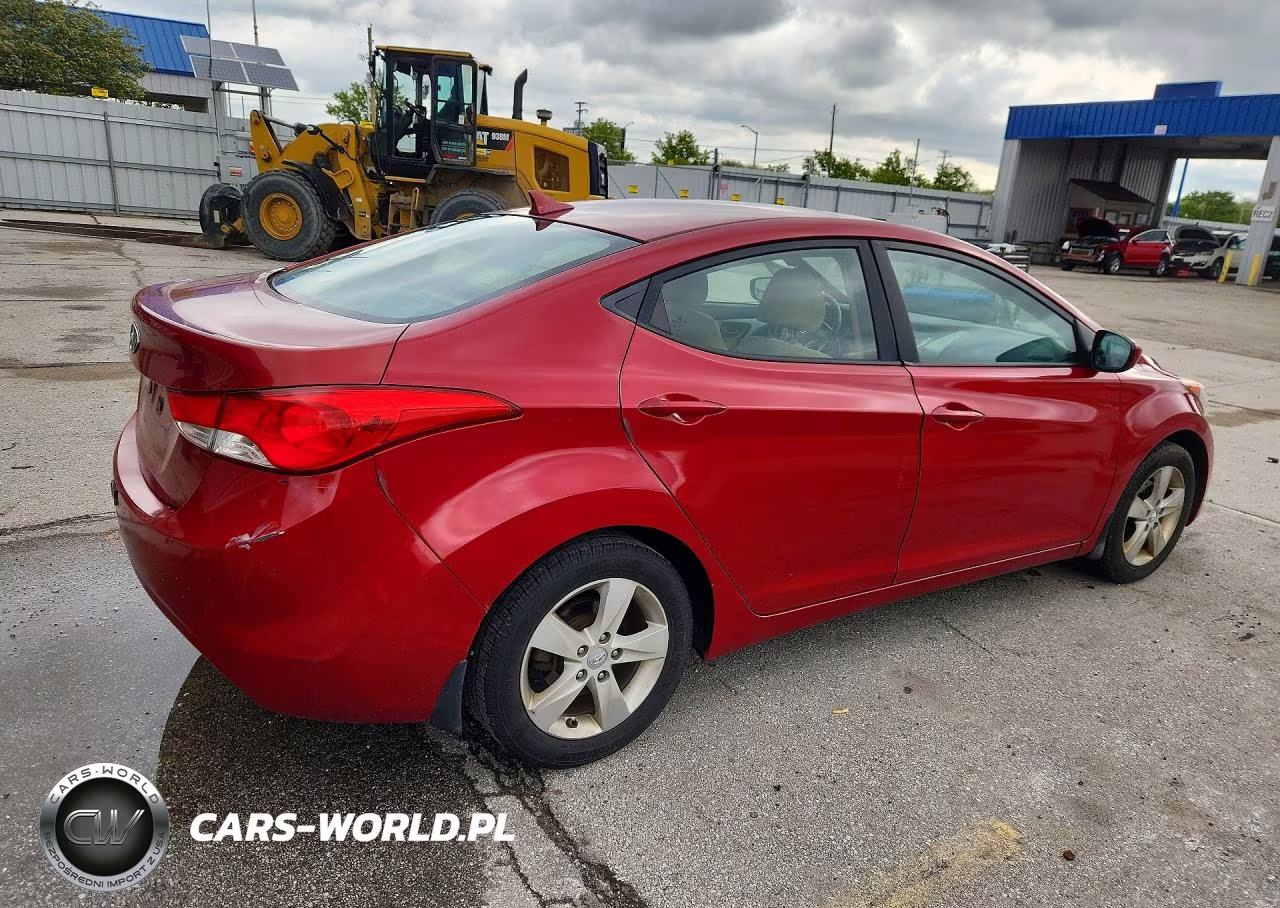2013 Hyundai Elantra Gls VIN:KMHDH4AE5DU618744 - 3