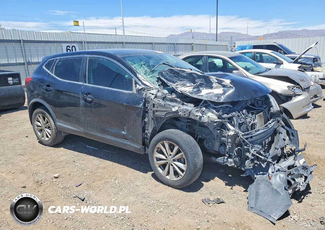2017 Nissan Rogue Sport S VIN:JN1BJ1CP9HW019419 - 4