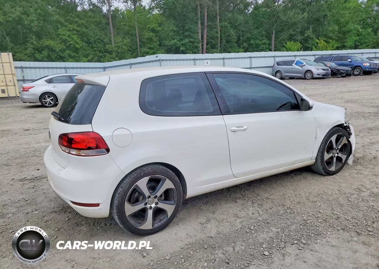 2011 Volkswagen Golf VIN:WVWAA7AJ3BW335304 - 3