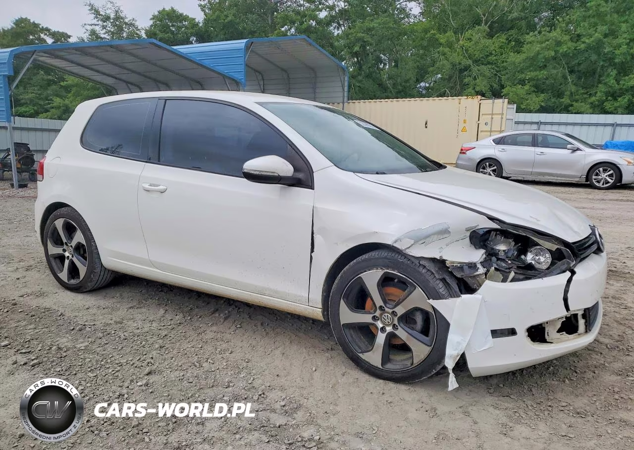 2011 Volkswagen Golf VIN:WVWAA7AJ3BW335304 - 4