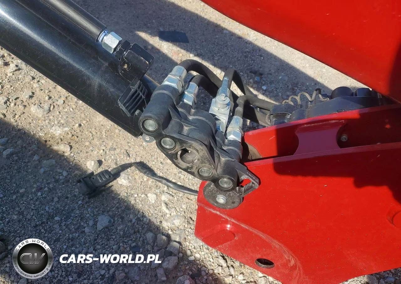 2019 Case L104 Loader VIN:YJWLG5027 - 8