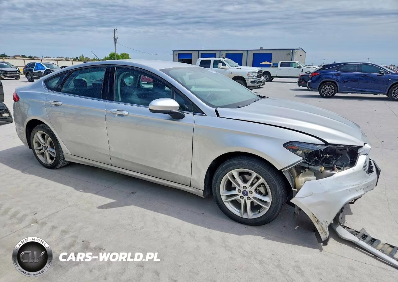 2018 Ford Fusion Se Hybrid VIN:3FA6P0LU6JR173050 - 4