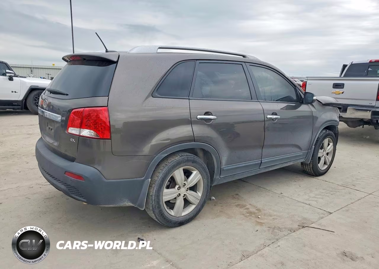2013 Kia Sorento Ex VIN:5XYKU3A65DG420886 - 3