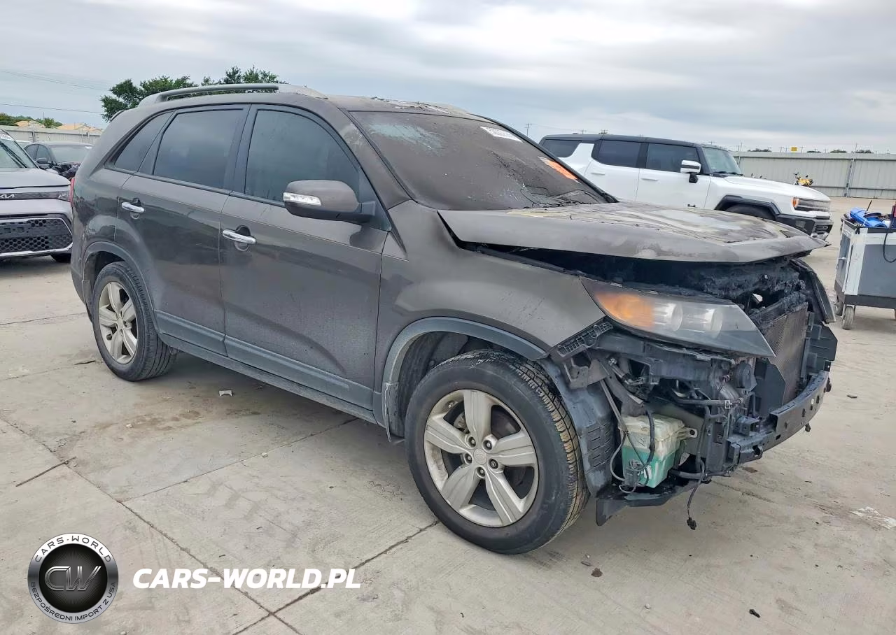 2013 Kia Sorento Ex VIN:5XYKU3A65DG420886 - 4