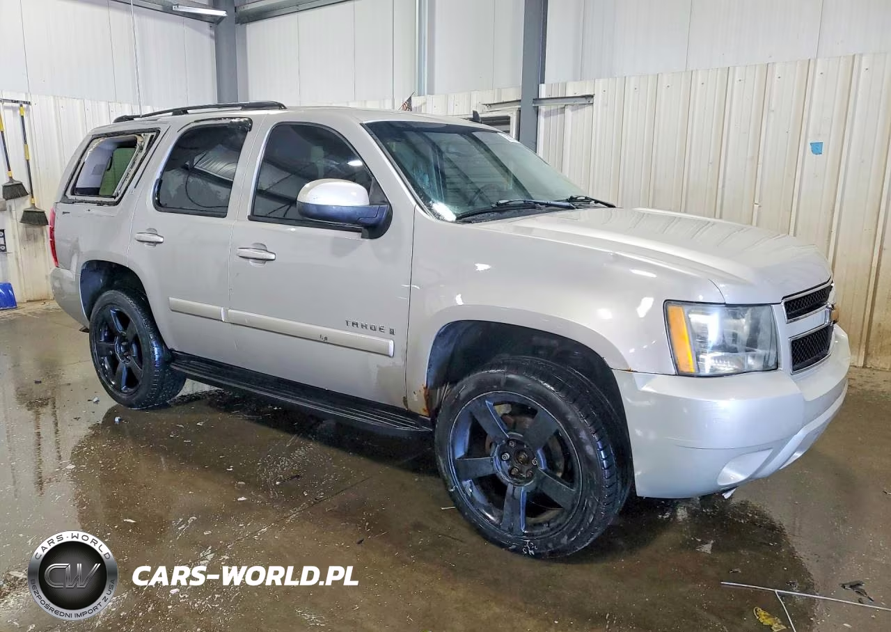 2007 Chevrolet Tahoe K1500 VIN:1GNFK13027J112137 - 4