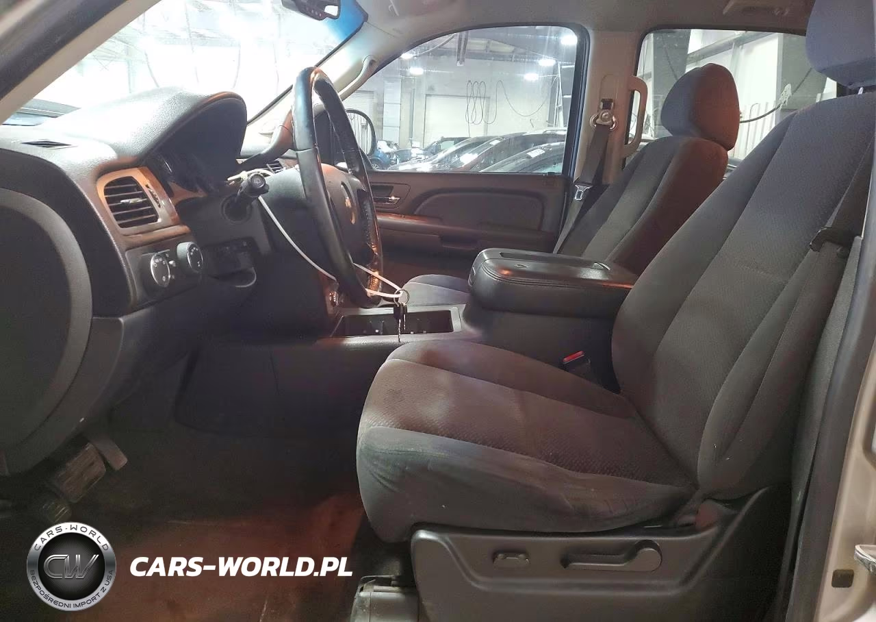2007 Chevrolet Tahoe K1500 VIN:1GNFK13027J112137 - 7